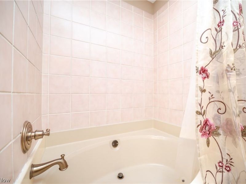 6581 COUNTRY RIDGE Drive, Austintown, OH 44515 Photo 43