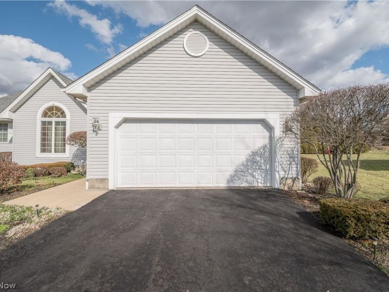 6581 COUNTRY RIDGE Drive, Austintown, OH 44515 Photo 6