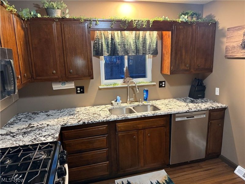 55 Grove Avenue, Painesville, OH 44077 Photo 14