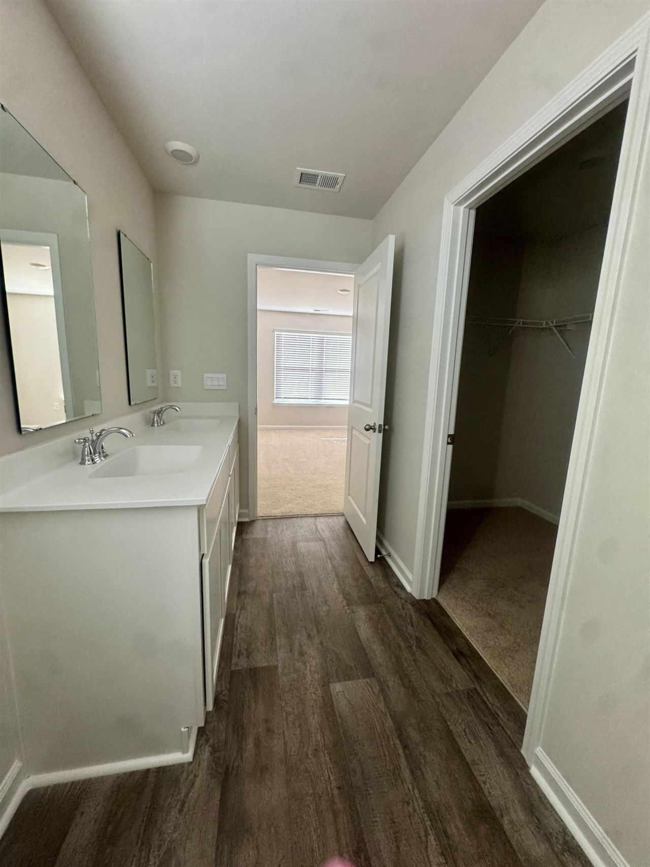 390 Acosta Circle  Photo 14