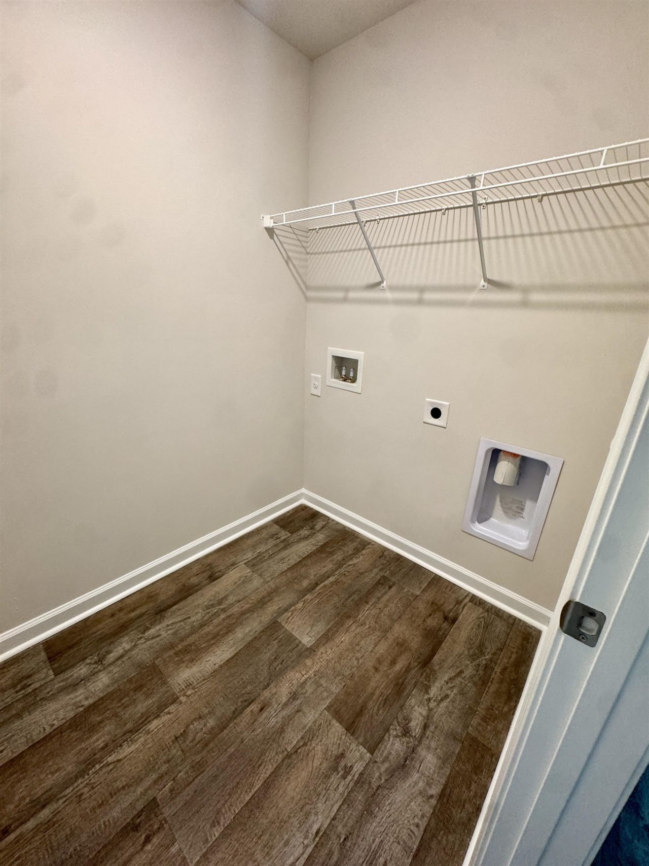 390 Acosta Circle  Photo 19