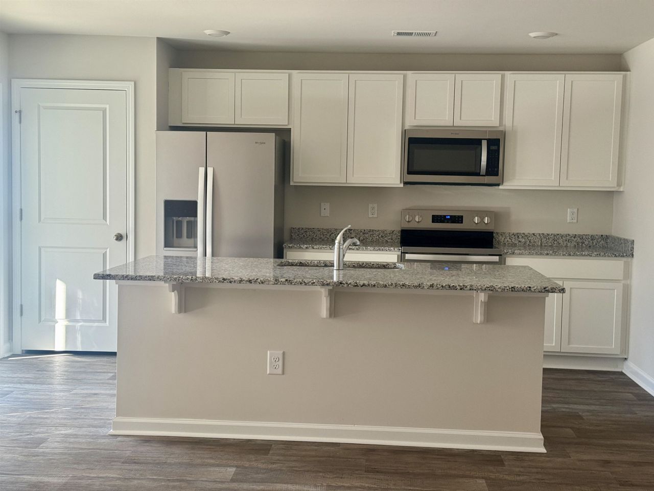 390 Acosta Circle  Photo 7