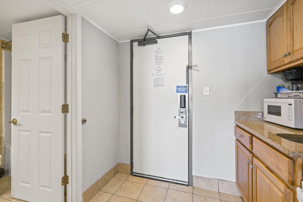 7100 N Ocean Blvd. Photo 15