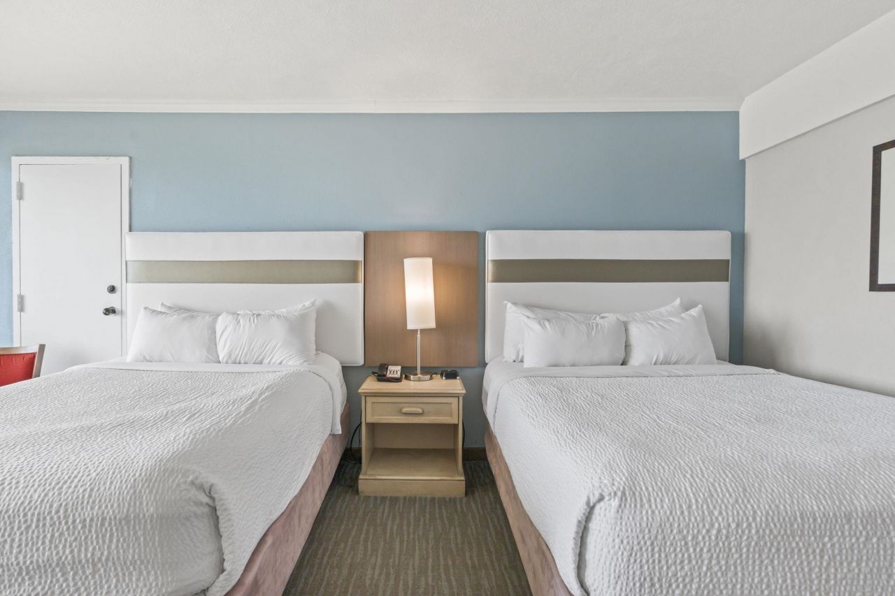 7100 N Ocean Blvd. Photo 6