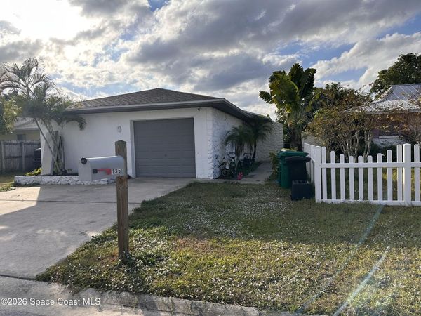 135 S Kenneth Court , Merritt Island, FL 32952