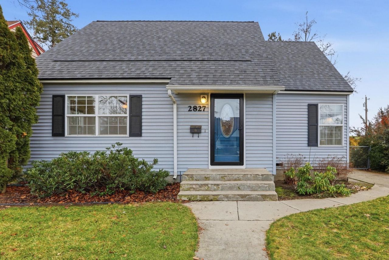 2827 W Queen Ave, Spokane, WA 99205 Main Photo