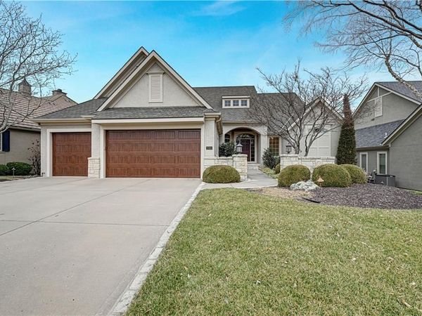 740 Suffolk Lane, Loch Lloyd, MO 64012