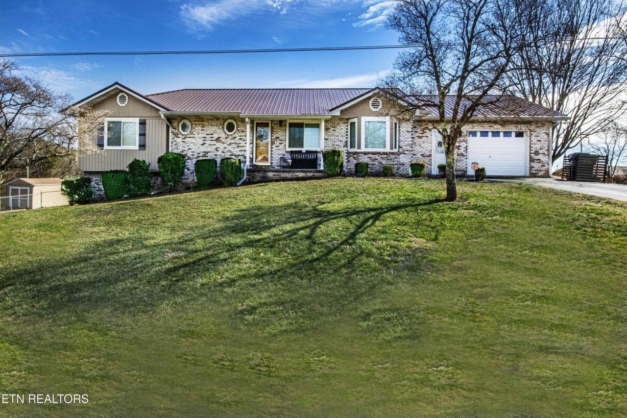 312 James Drive, Lenoir City, TN 37772 Main Photo
