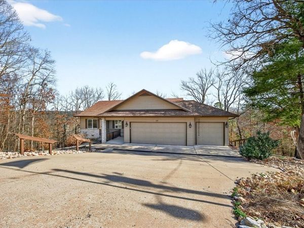 39 Cambria Drive, Bella Vista, AR 72715