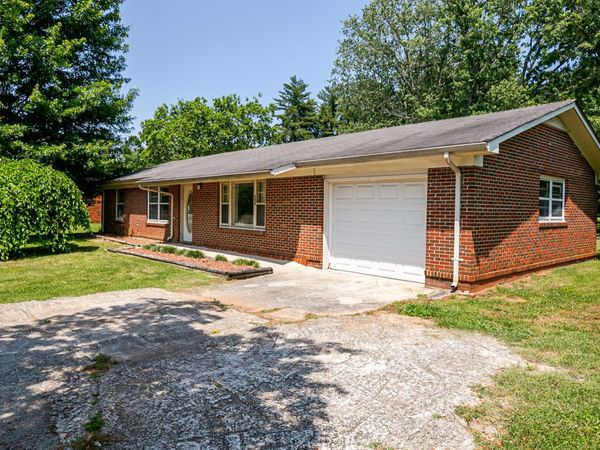 302 Falla St, McMinnville, TN 37110