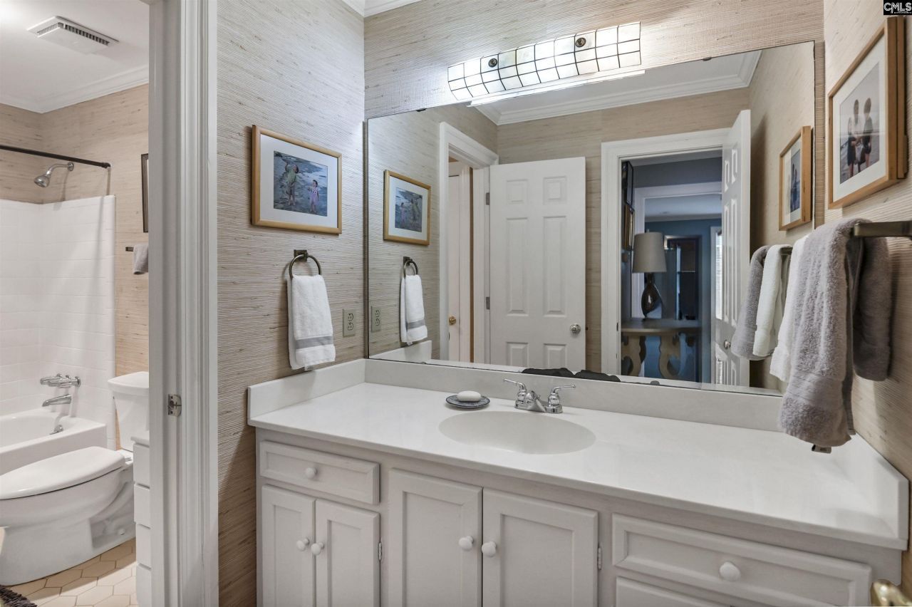 36 Quinine Hill Road  Photo 41