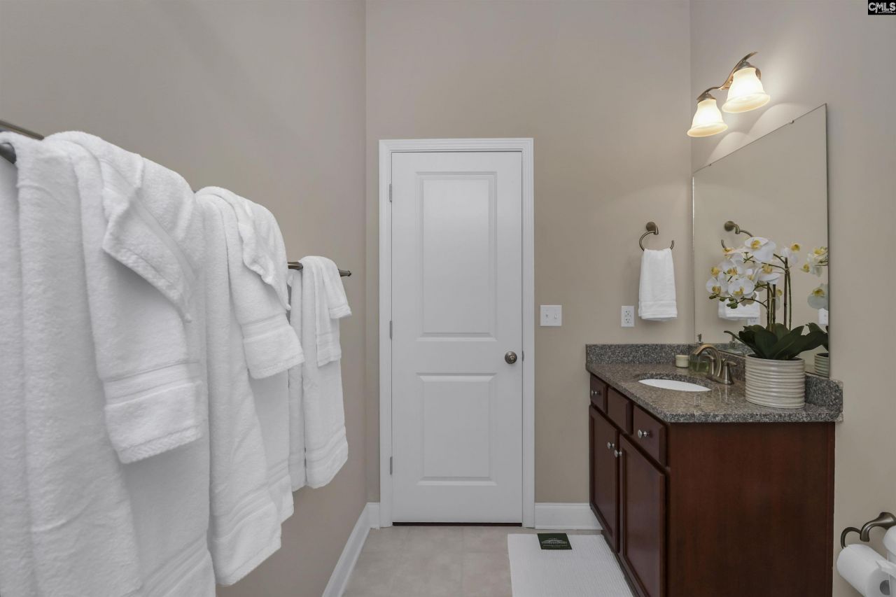 1 Downing Circle Photo 37