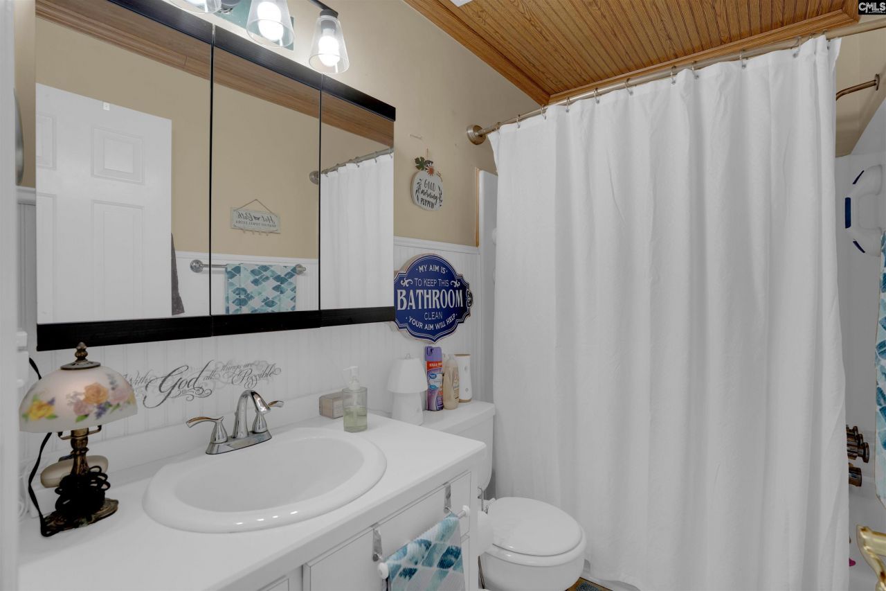 945 Brookfield Drive  Photo 11