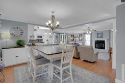 945 Brookfield Drive  photo 4