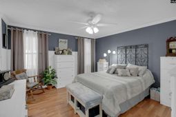 945 Brookfield Drive  photo 4