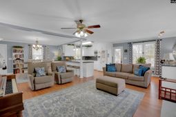 945 Brookfield Drive  photo 4