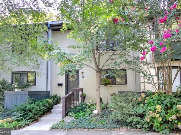 2046 GOLF COURSE DRIVE, RESTON, VA 20191