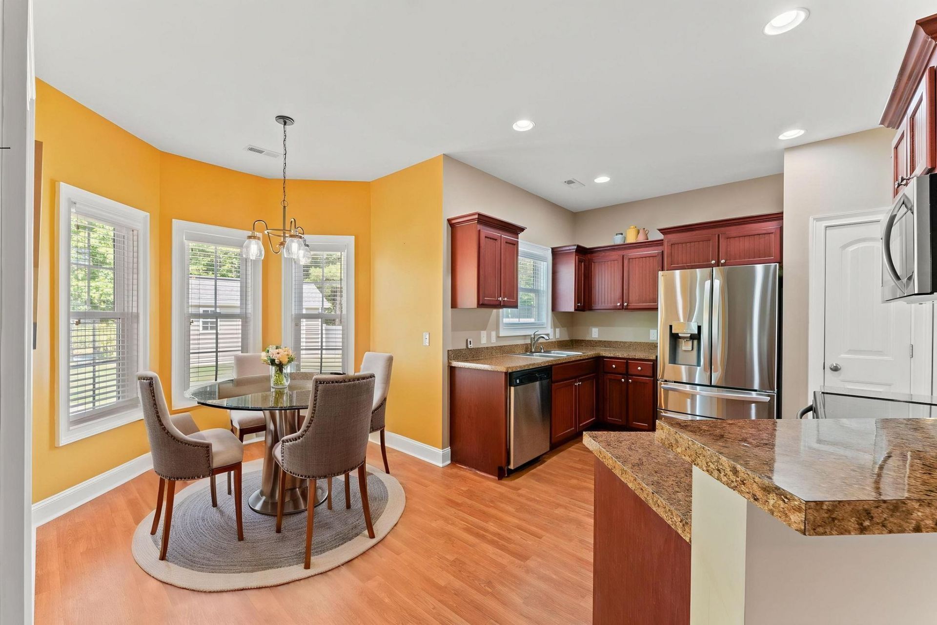 337 Basswood Ct. Photo 13