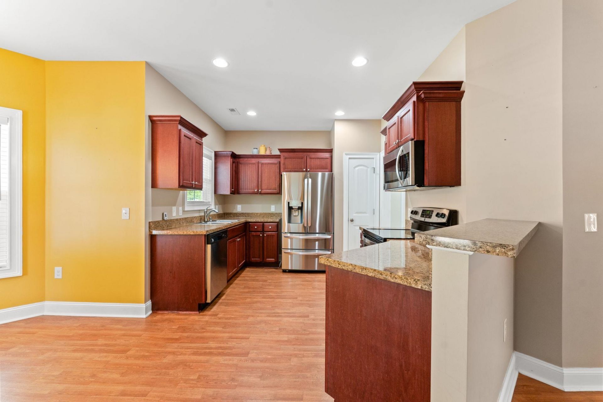 337 Basswood Ct. Photo 14