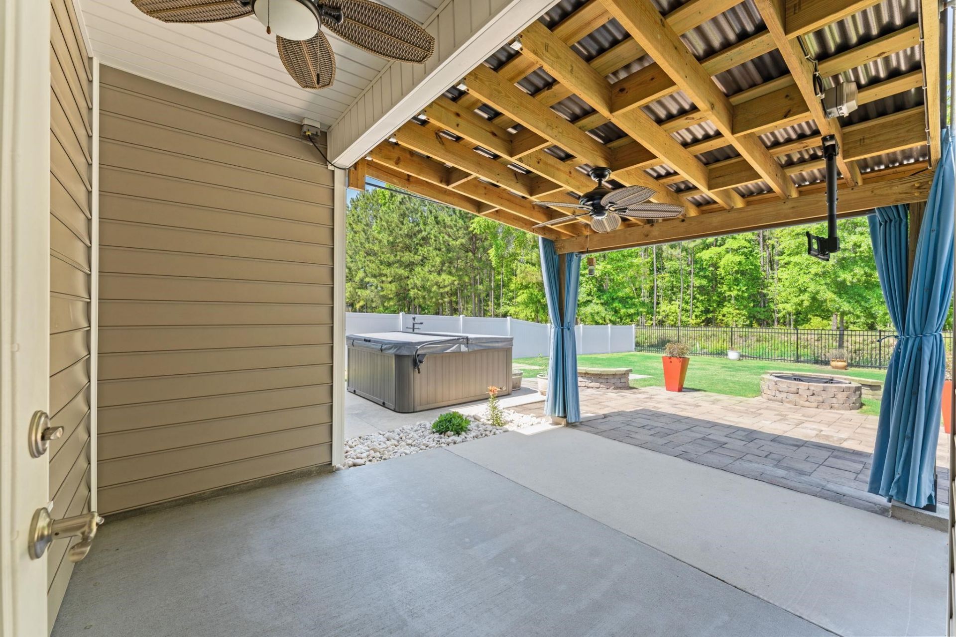 337 Basswood Ct. Photo 36