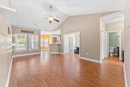 337 Basswood Ct. photo 4