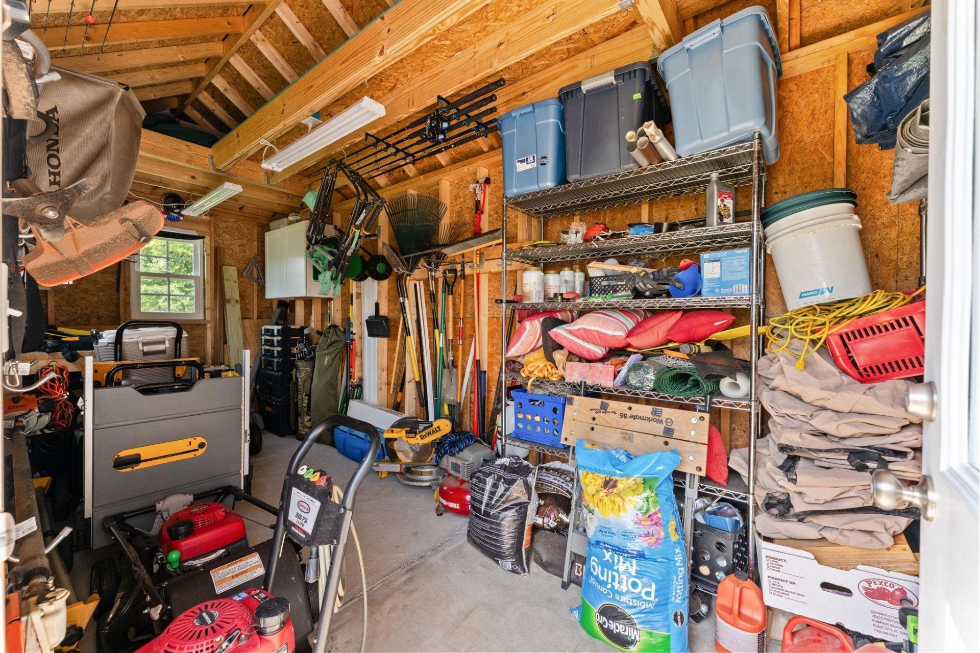 337 Basswood Ct. Photo 40