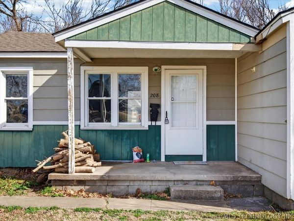 208 S Cherokee Avenue, Dewey, OK 74029