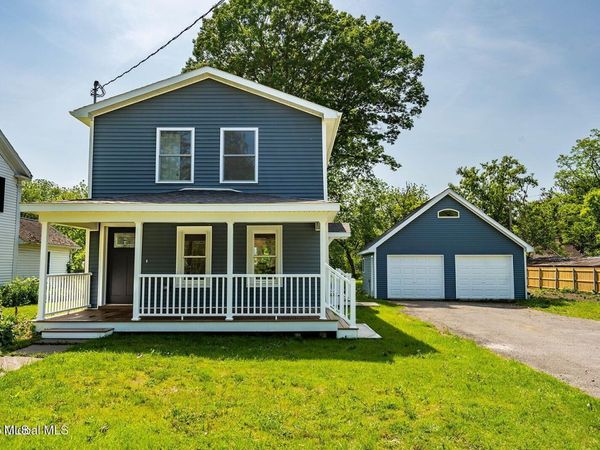 11 N Park Street, Cambridge, NY 12816