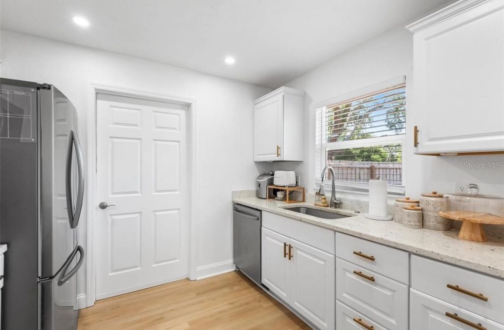 6801 20th Street N, Saint Petersburg, FL 33702 Photo