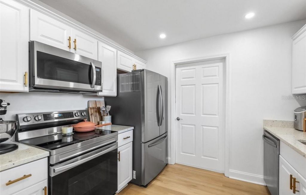 6801 20th Street N, Saint Petersburg, FL 33702 Photo