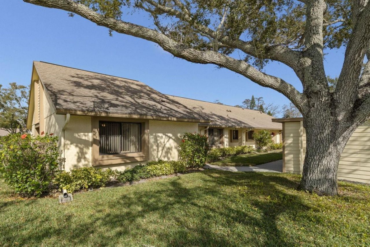 2573 Oakleaf Lane, Unit 39A, Clearwater, FL 33763 Main Photo