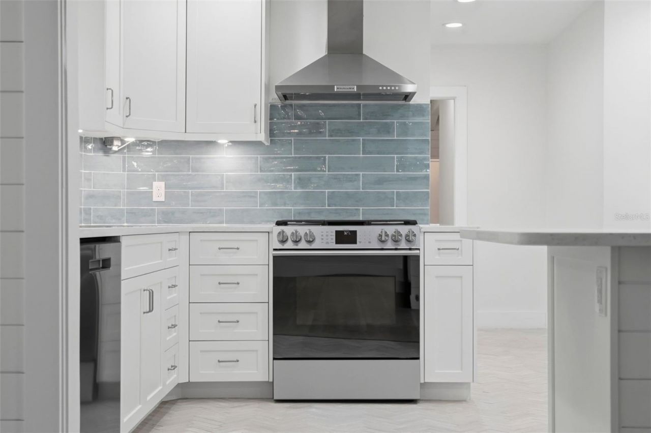 2906 Pass A Grille Way, Saint Pete Beach, FL 33706 Photo