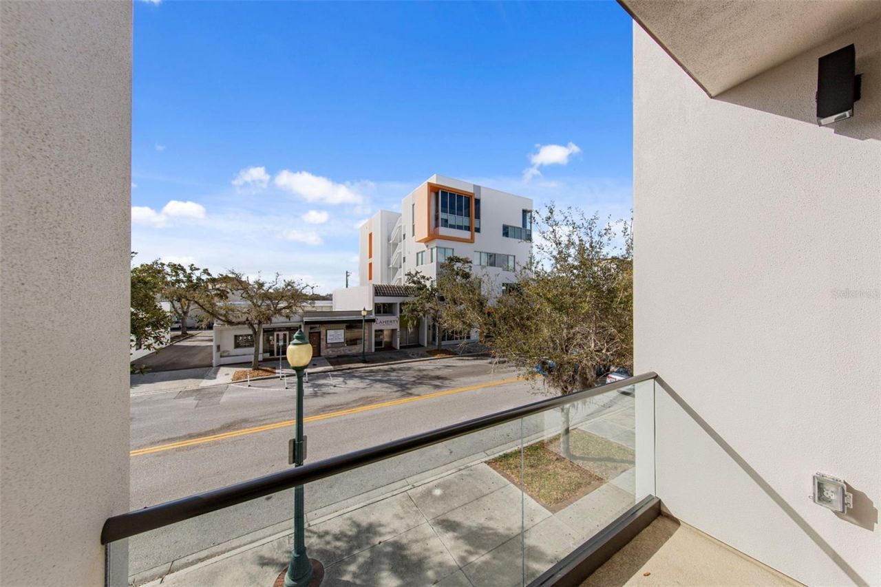 2187 Main Street, Sarasota, FL 34237 Photo