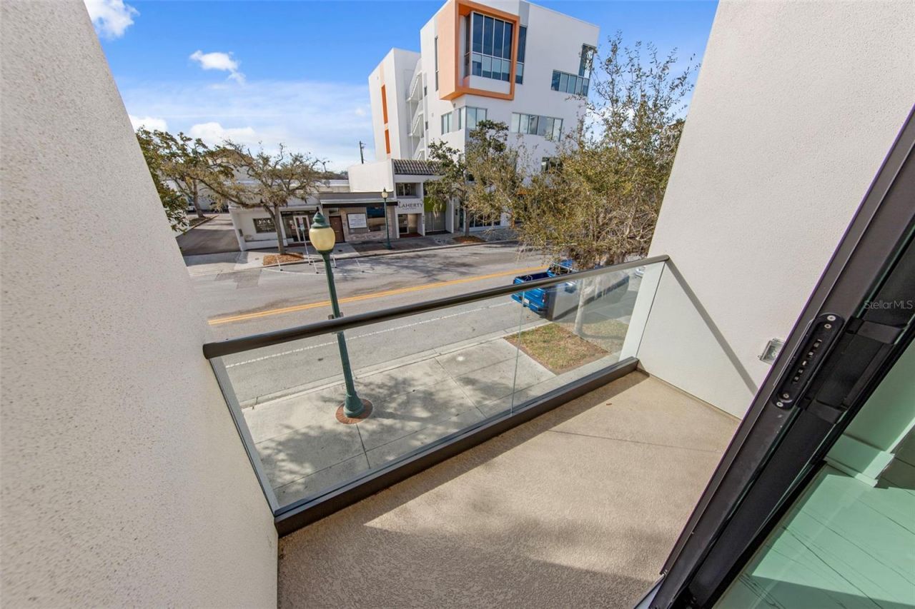 2187 Main Street, Sarasota, FL 34237 Photo