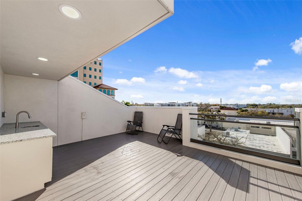 2187 Main Street, Sarasota, FL 34237 Photo