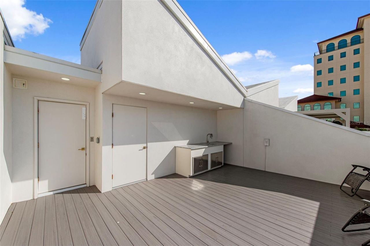 2187 Main Street, Sarasota, FL 34237 Photo