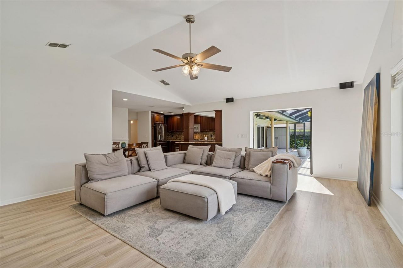 2194 Pinnacle Circle N, Palm Harbor, FL 34684 Photo