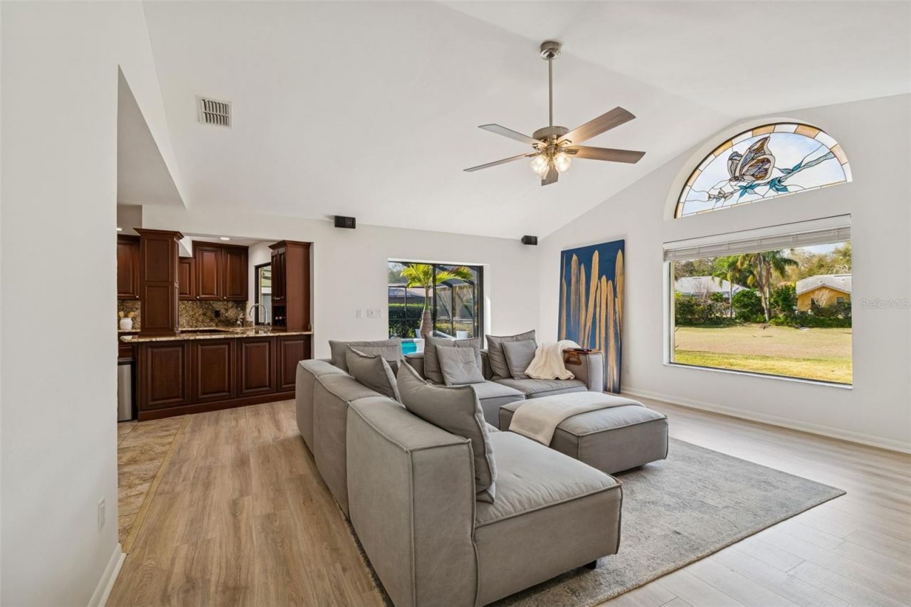 2194 Pinnacle Circle N, Palm Harbor, FL 34684 Photo