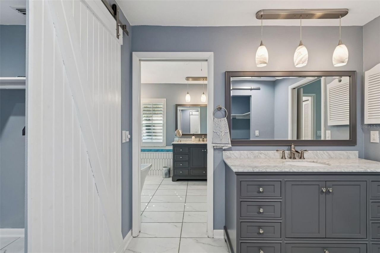 2194 Pinnacle Circle N, Palm Harbor, FL 34684 Photo