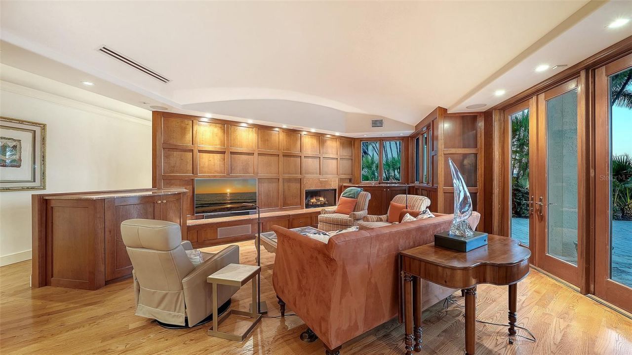 316 W Royal Flamingo Drive, Sarasota, FL 34236 Photo