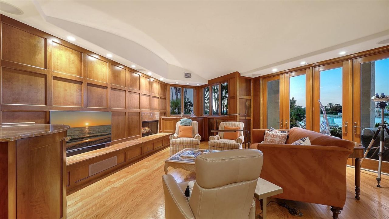 316 W Royal Flamingo Drive, Sarasota, FL 34236 Photo