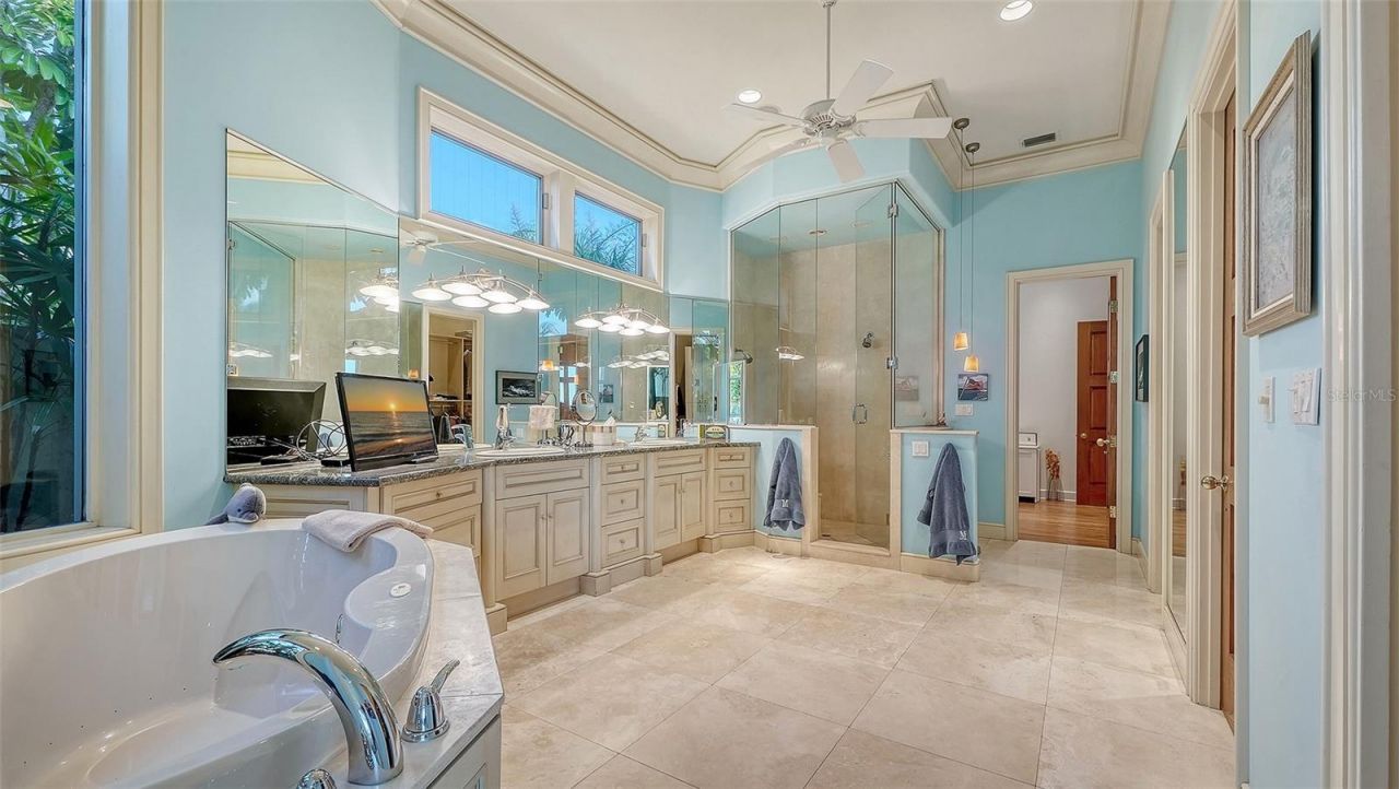 316 W Royal Flamingo Drive, Sarasota, FL 34236 Photo