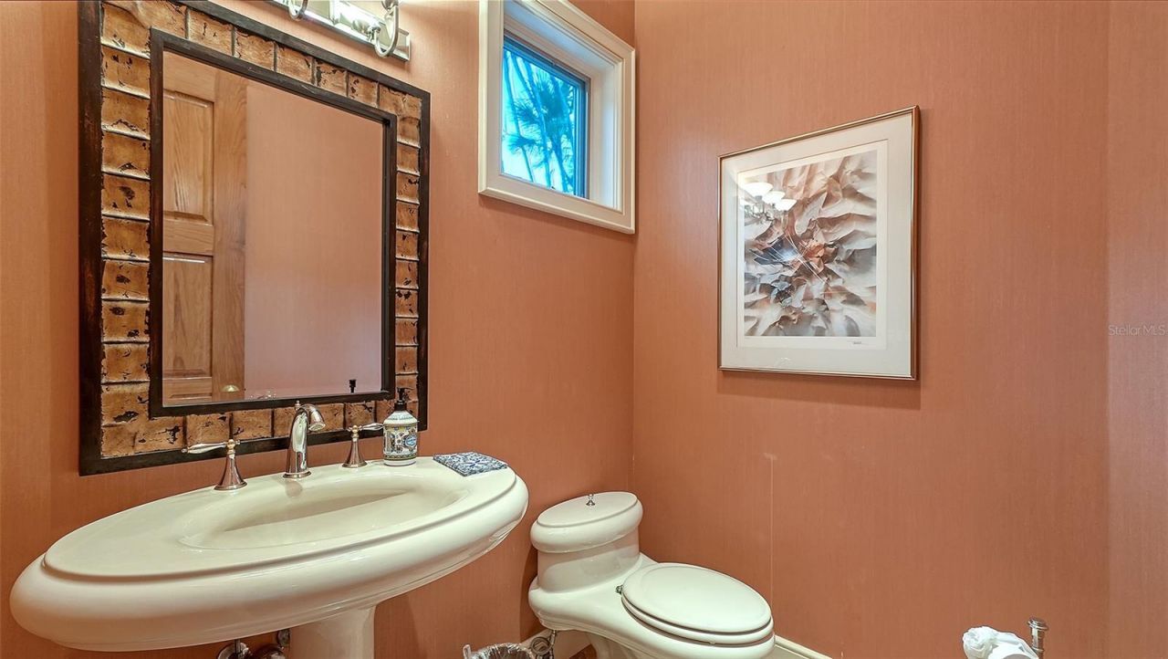 316 W Royal Flamingo Drive, Sarasota, FL 34236 Photo