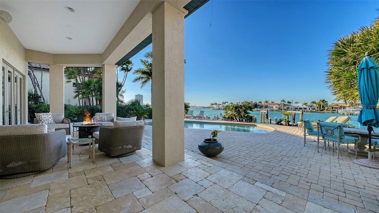 316 W Royal Flamingo Drive, Sarasota, FL 34236 Photo