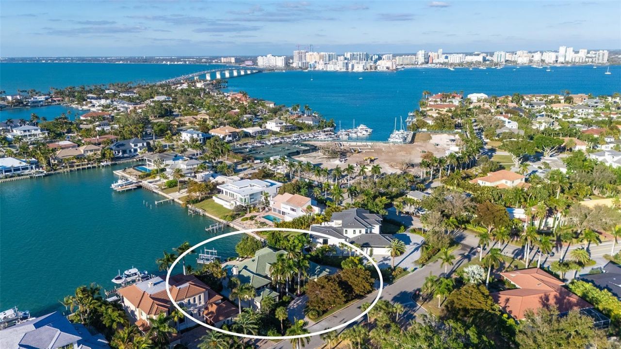 316 W Royal Flamingo Drive, Sarasota, FL 34236 Photo