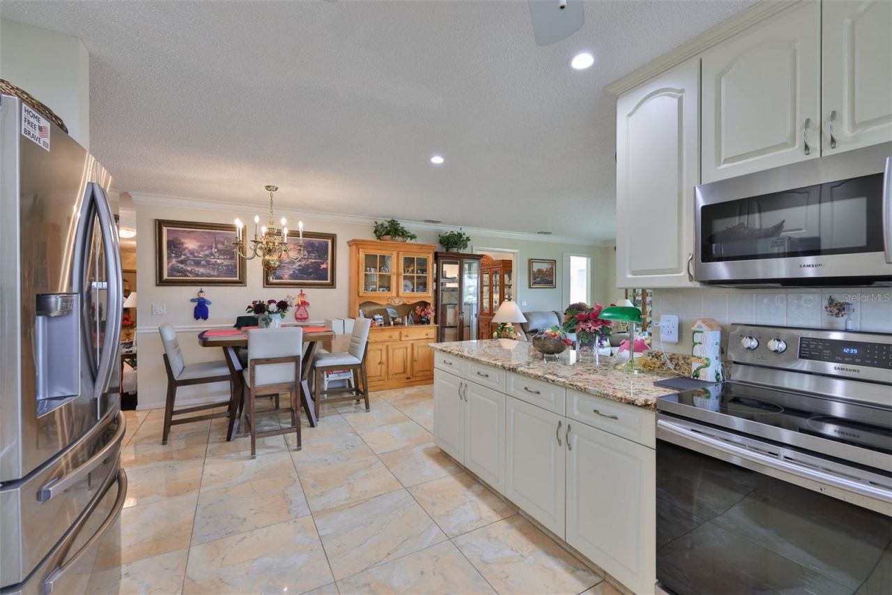 2106 W View Drive, Sun City Center, FL 33573 Photo