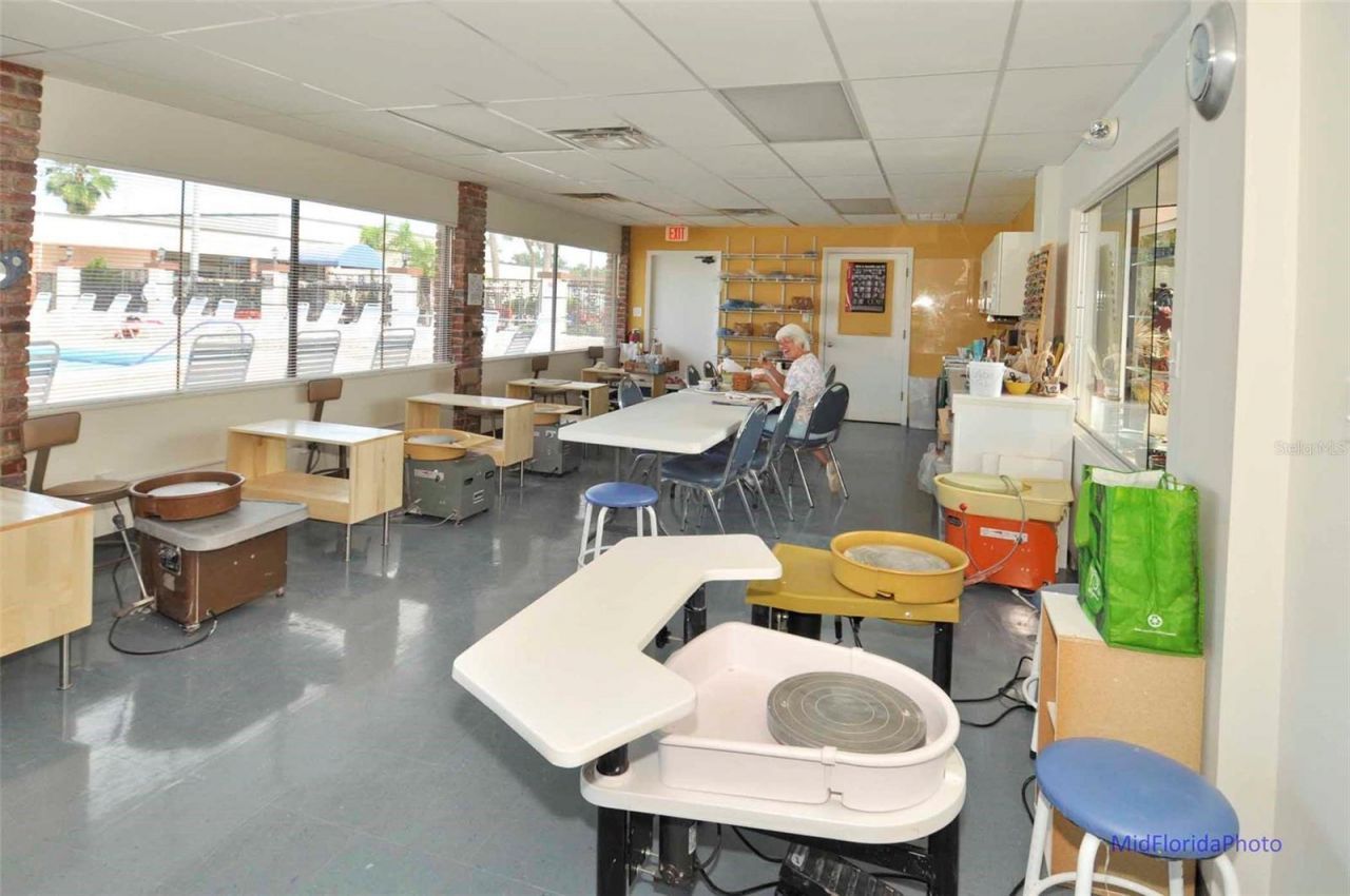 2106 W View Drive, Sun City Center, FL 33573 Photo