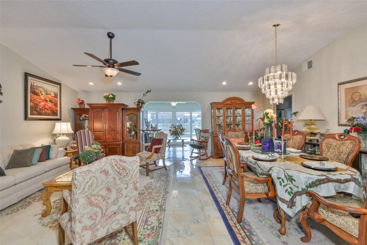 2106 W View Drive, Sun City Center, FL 33573 Photo