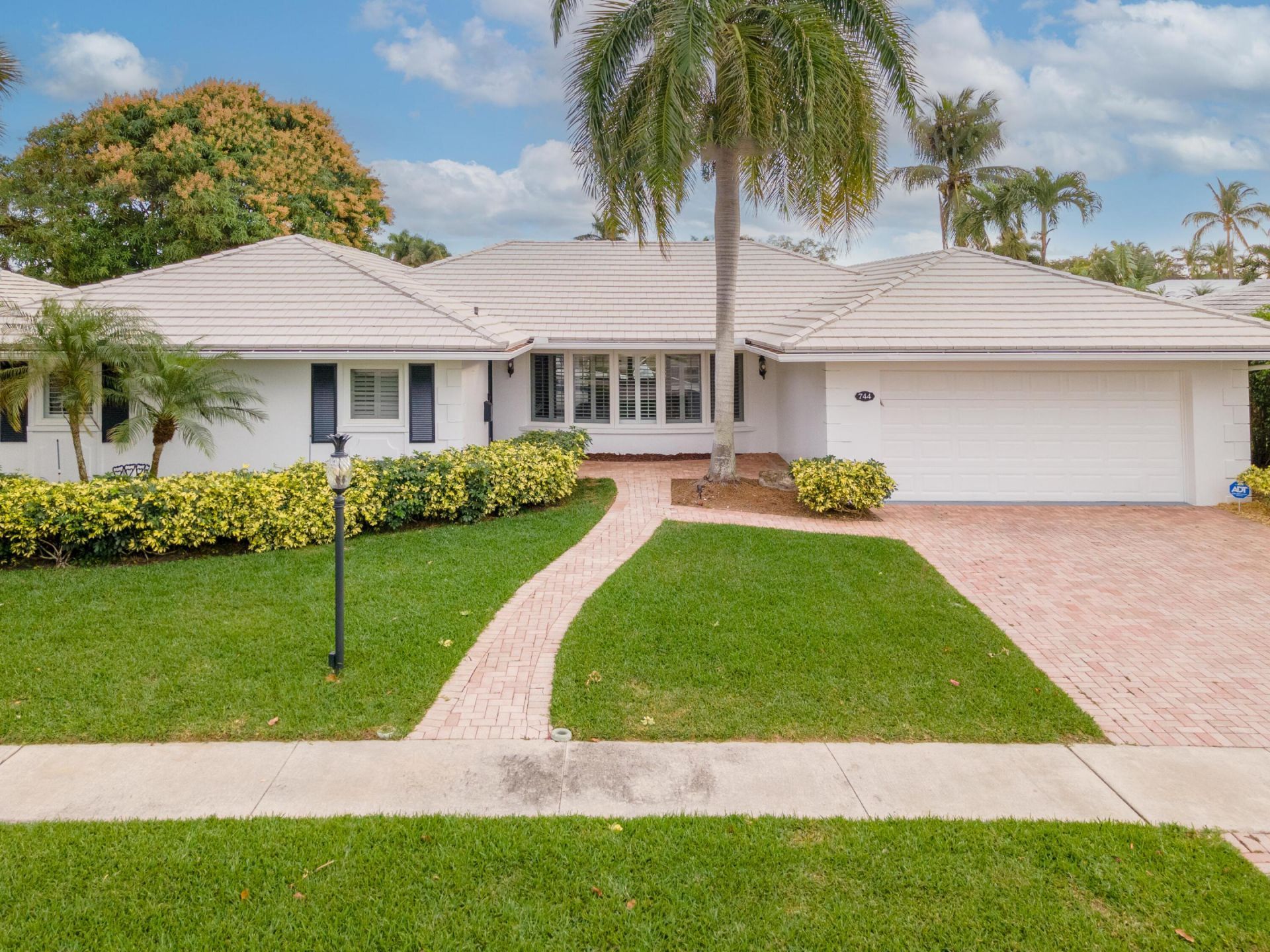 744 Peachtree Lane, Boca Raton, FL 33486 Photo