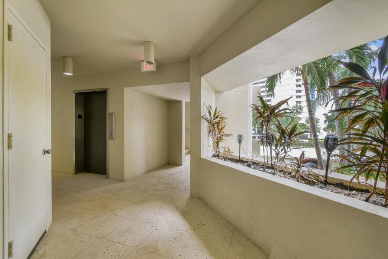 1117 Marine Way E, Unit K2-L, North Palm Beach, FL 33408 Photo